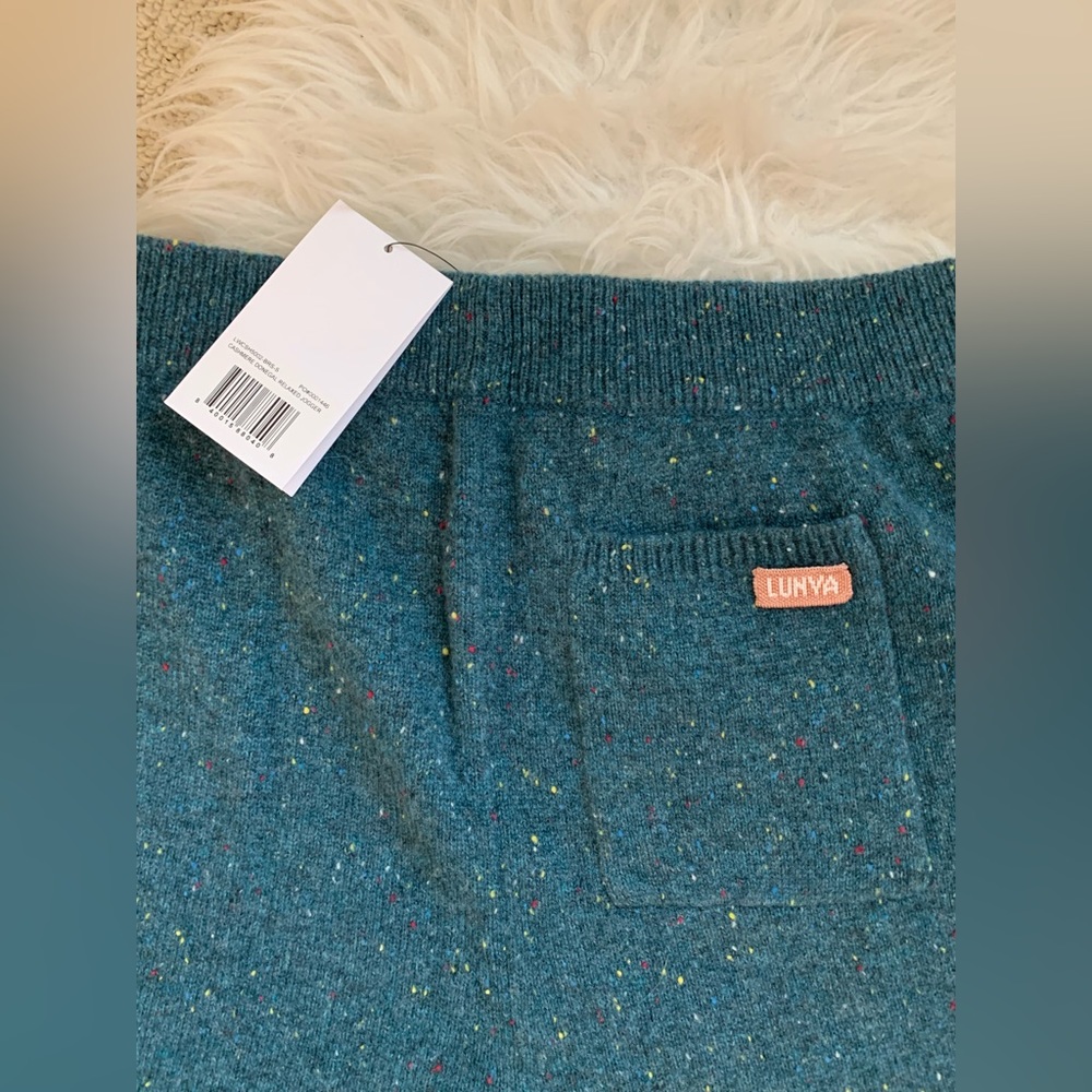 NWT Lunya limited edition jogger (XS/S) SOLD OUT $500+ retail 100% cashmere - Picture 3 of 6